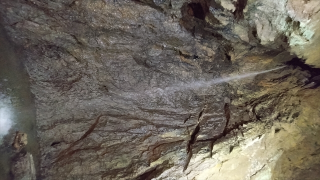 大滝鍾乳洞・滝