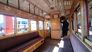 旧名鉄谷汲駅・モ750形755号車内