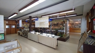 東栄町立博物館・1階右手展示